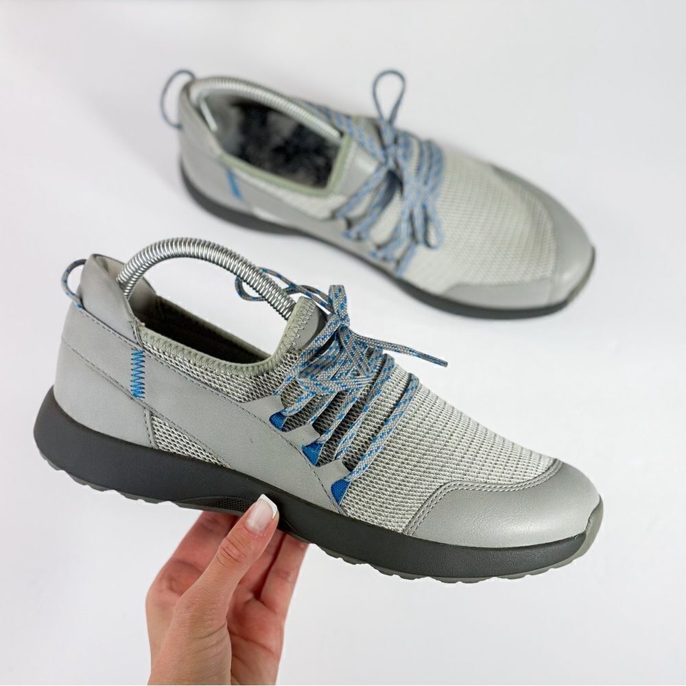 Traq by Algeria PURPOSE Women's Athletic Sneaker Black US Size US 9